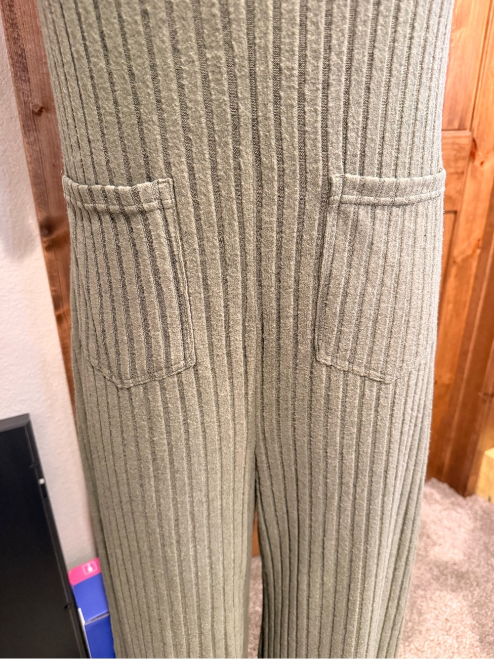 HALARA Olive Ribbed Wide-Leg Jumpsuit - Picture 3 of 13